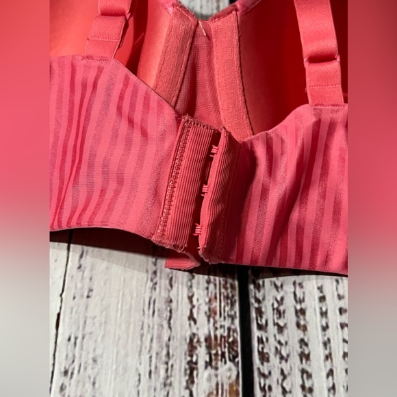 Playtex Secrets Perfectly Smooth Underwire T-Shirt Bra, Pink, 38C - Picture 7 of 7